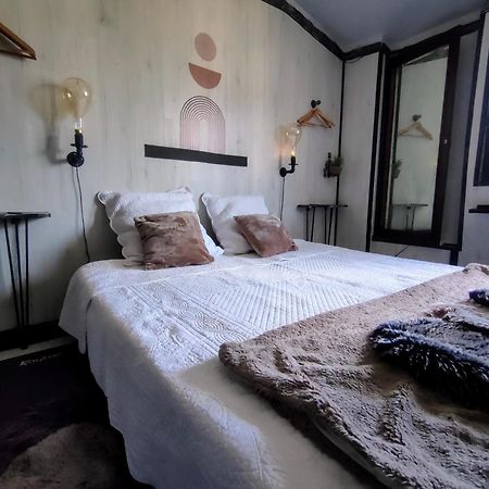 2Ch 4Pers Matelas M De Forme Kitchenette Sdb Wc Au Calme Cote Jardin Tulle Exteriér fotografie